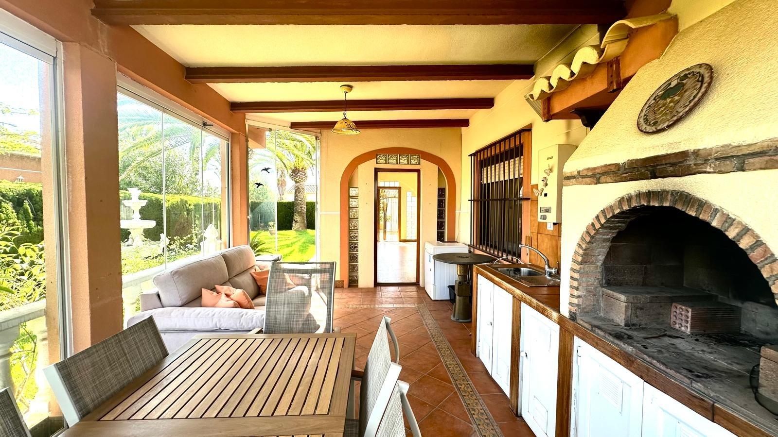 Living room in villa for sale in Cabo Roig