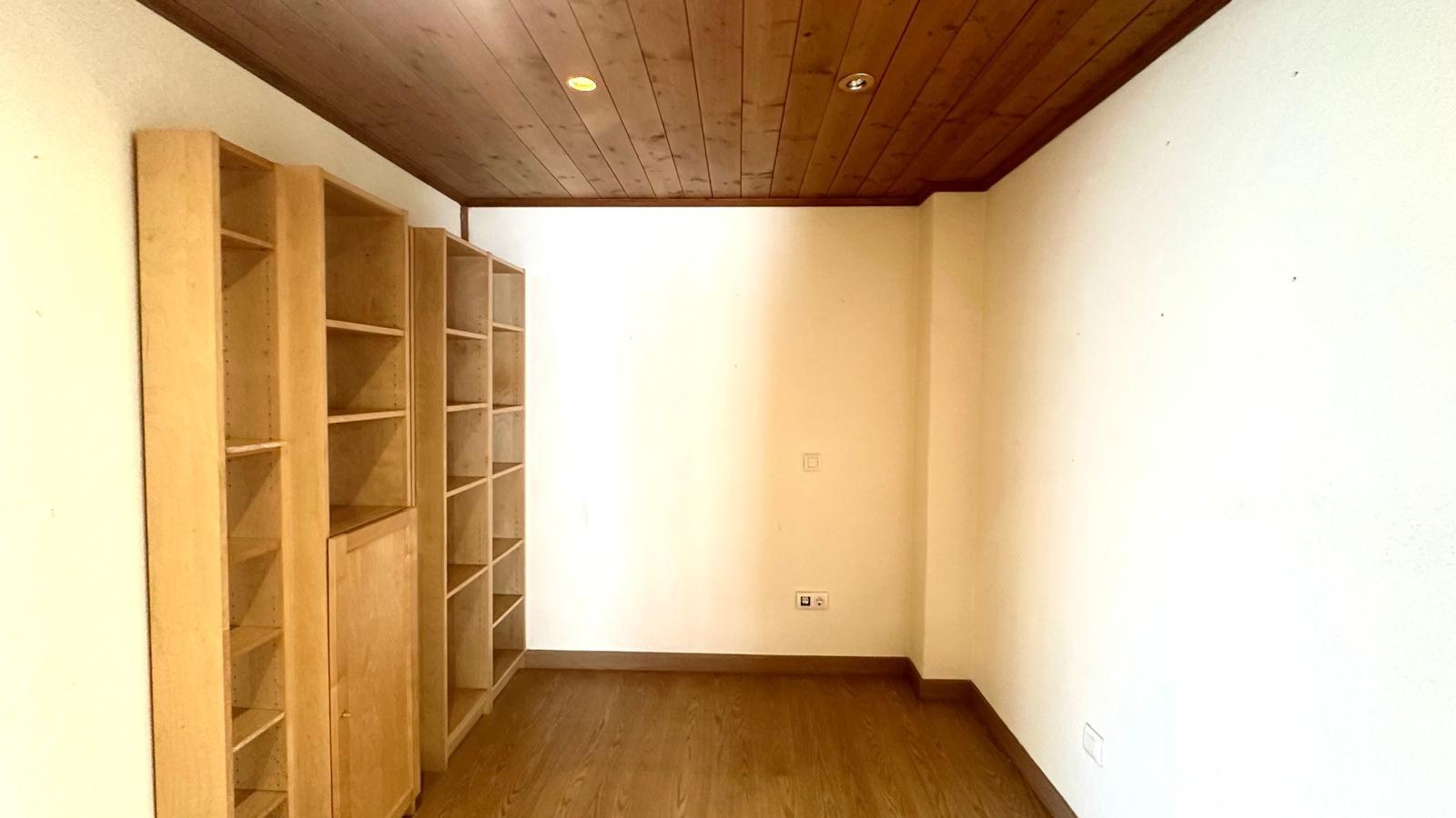 Bedroom in villa for sale in Cabo Roig