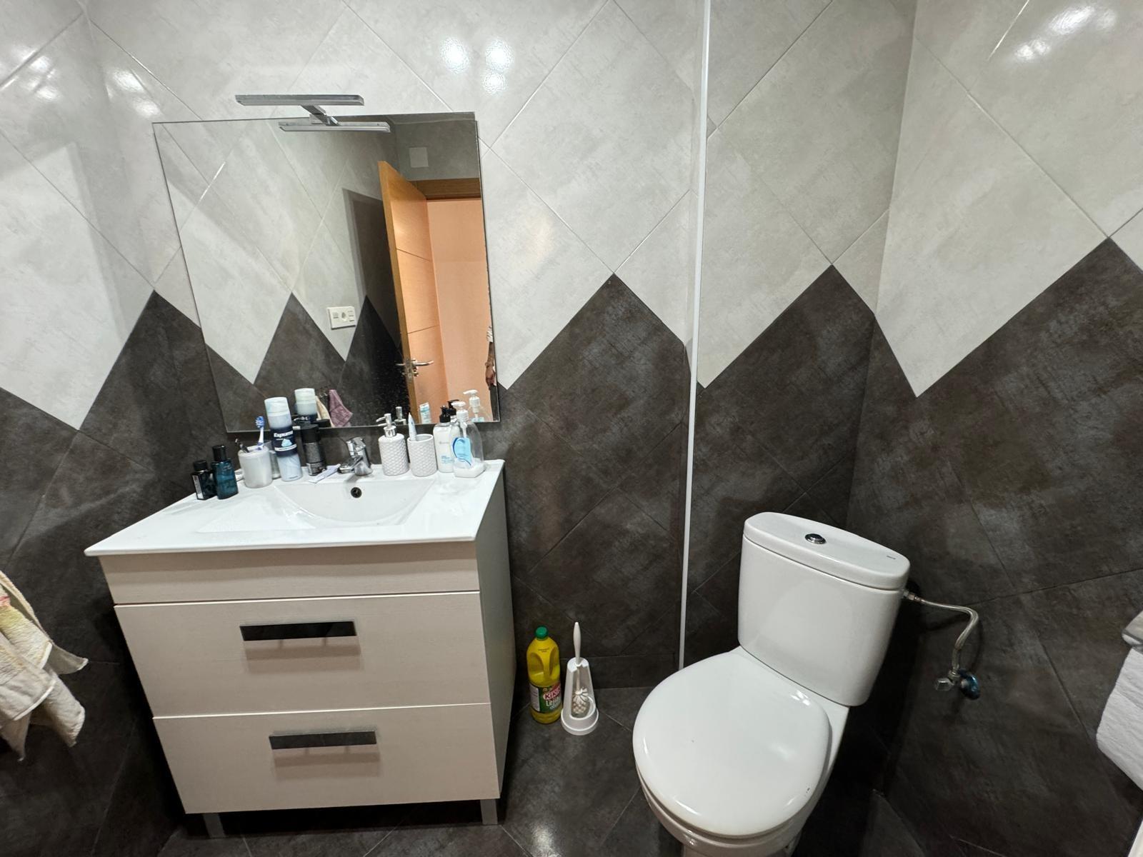 Master bedroom in apartment for sale in Torrevieja