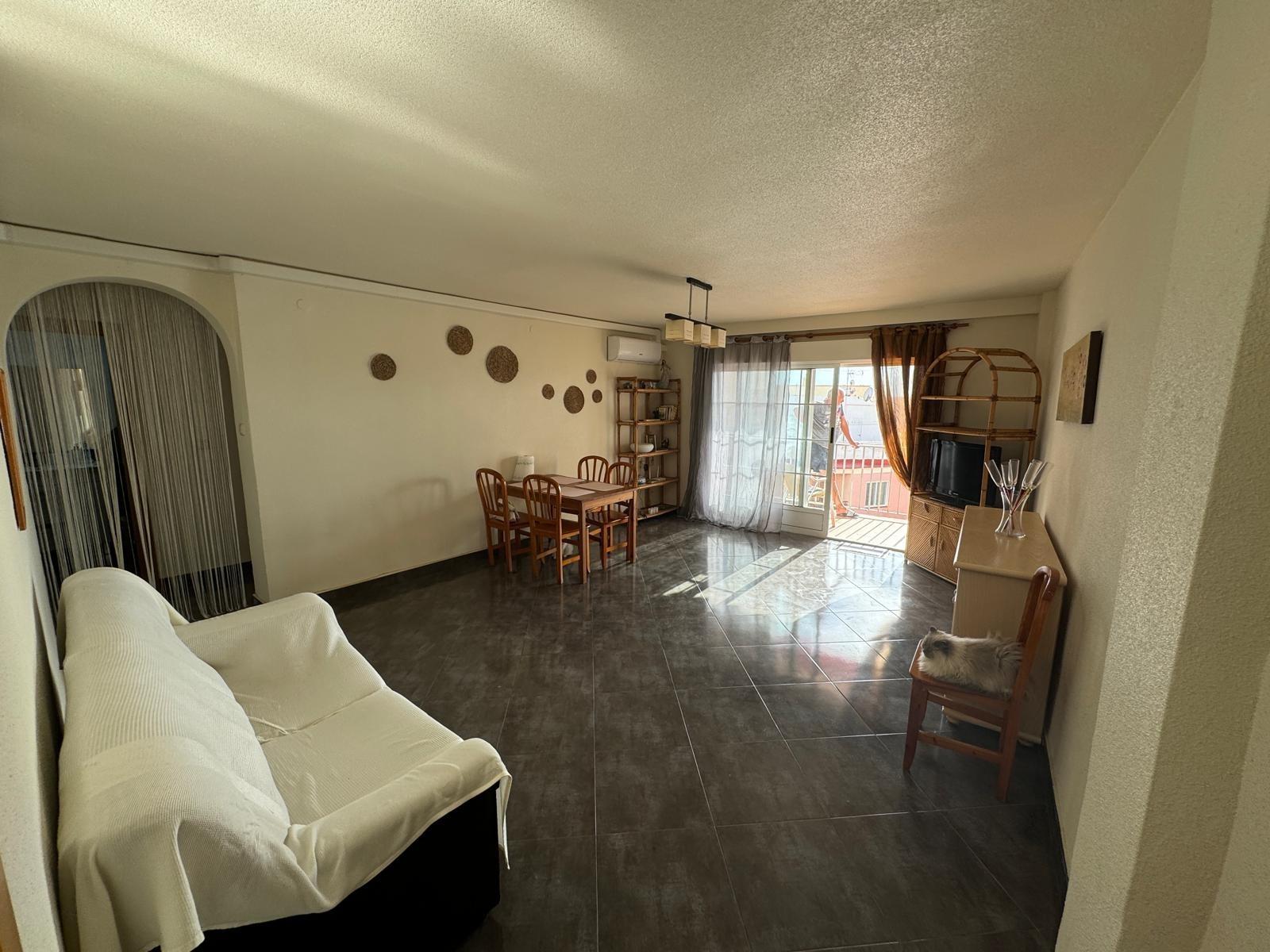 Bedroom in apartment for sale in Torrevieja