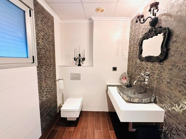 Living room in apartment for sale in Torrevieja