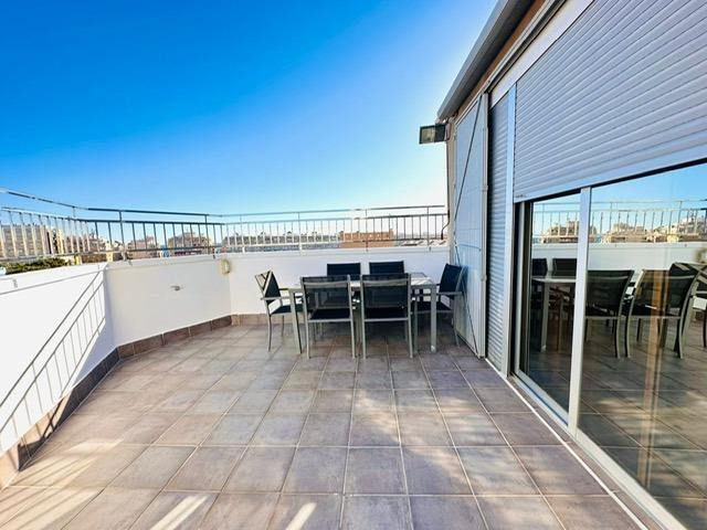 Garden in apartment for sale in Torrevieja