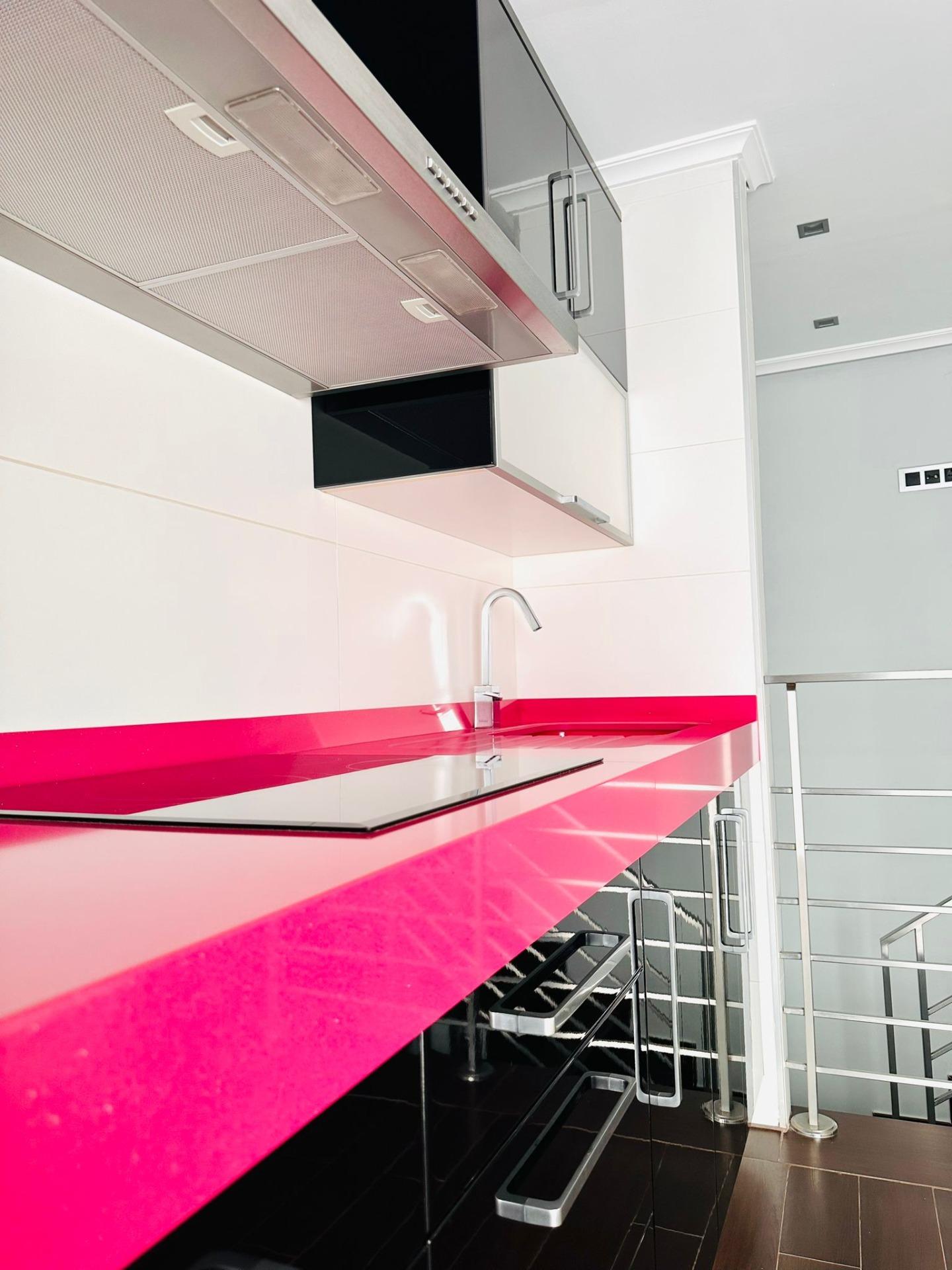Bedroom in apartment for sale in Torrevieja