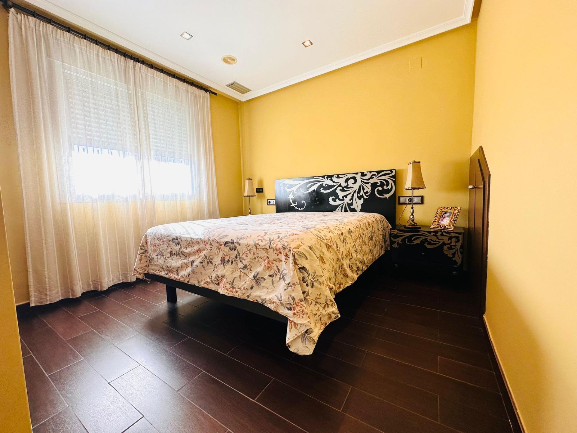 Dining area in apartment for sale in Torrevieja