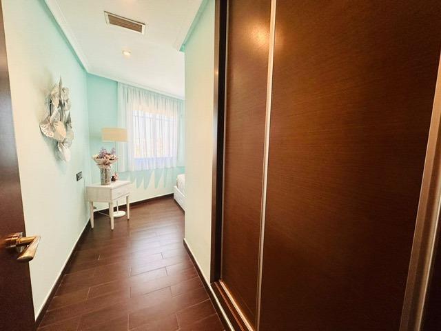 Terrace in apartment for sale in Torrevieja
