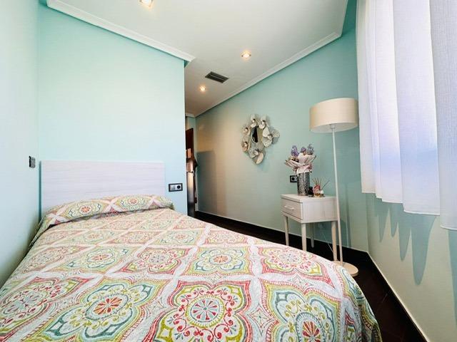 Garden in apartment for sale in Torrevieja