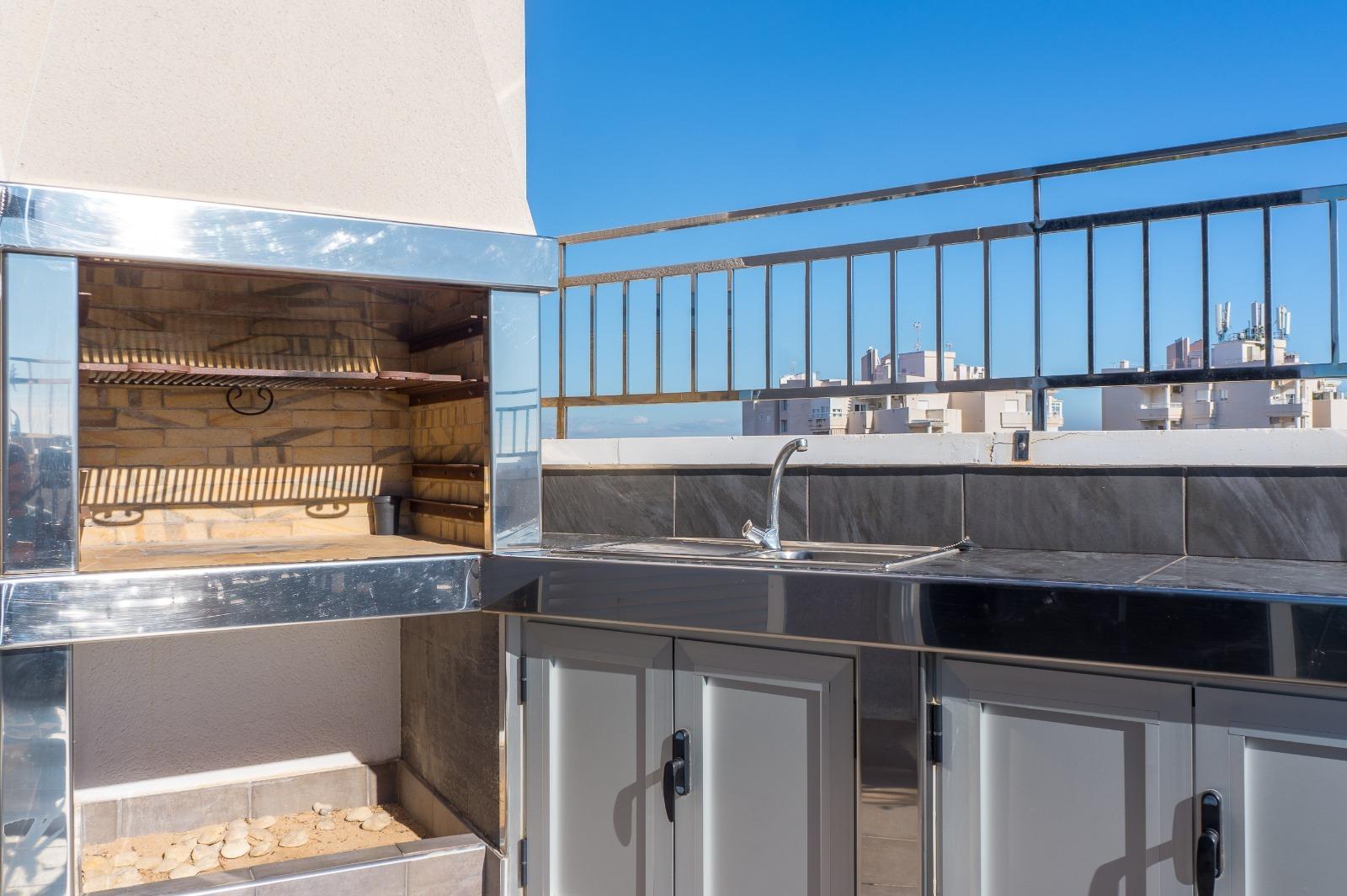 Beautiful luxury duplex penthouse located in Torrevieja, distributed over two floors of 90 square me