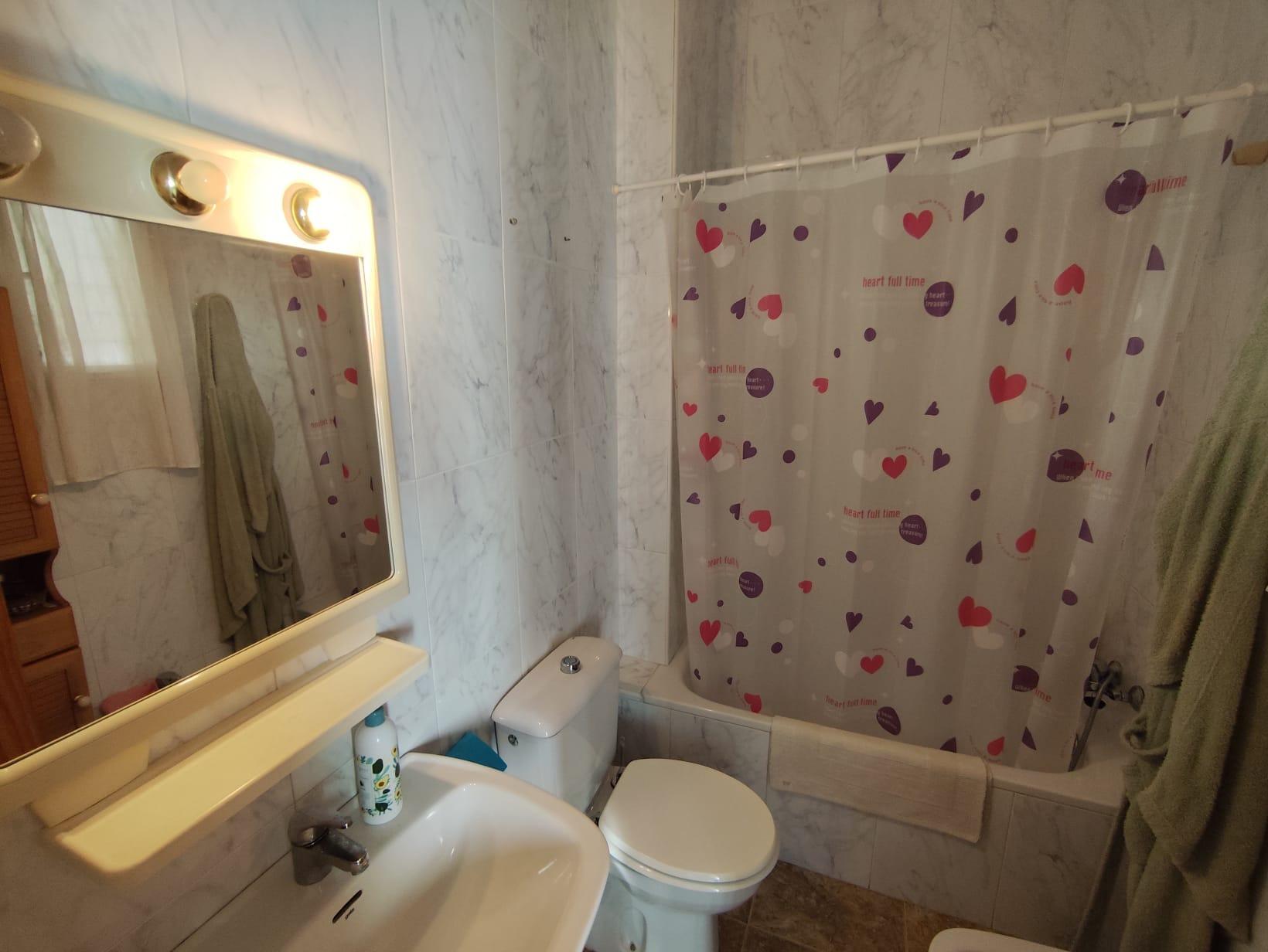 Bedroom in duplex for sale in Los Alcazares