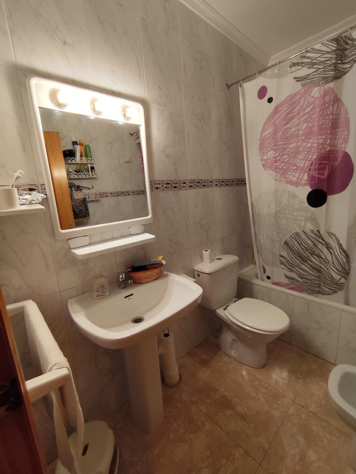 Bedroom in duplex for sale in Los Alcazares