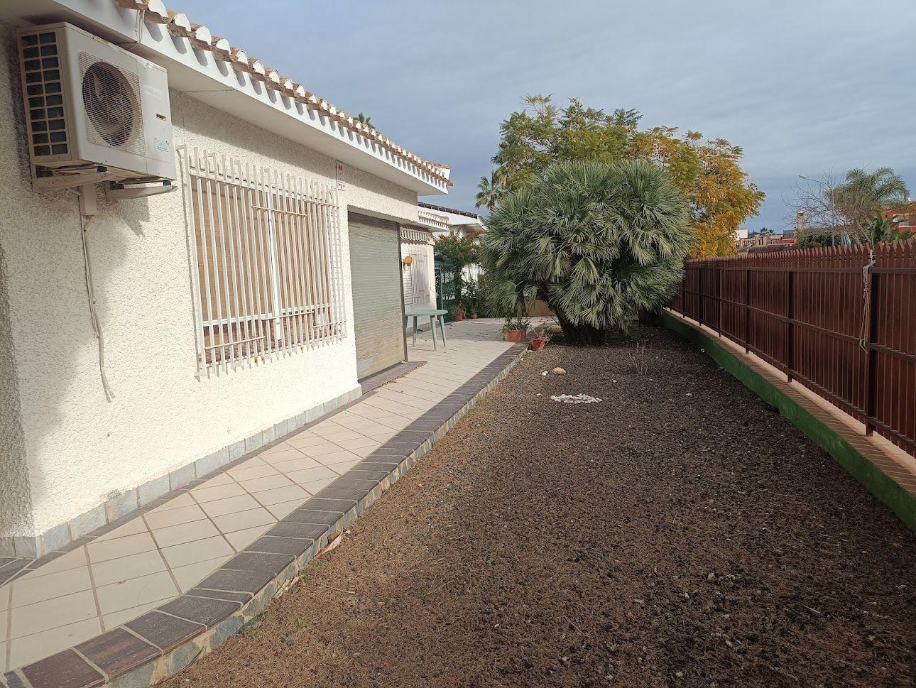 Exterior view in villa for sale in Orihuela Costa