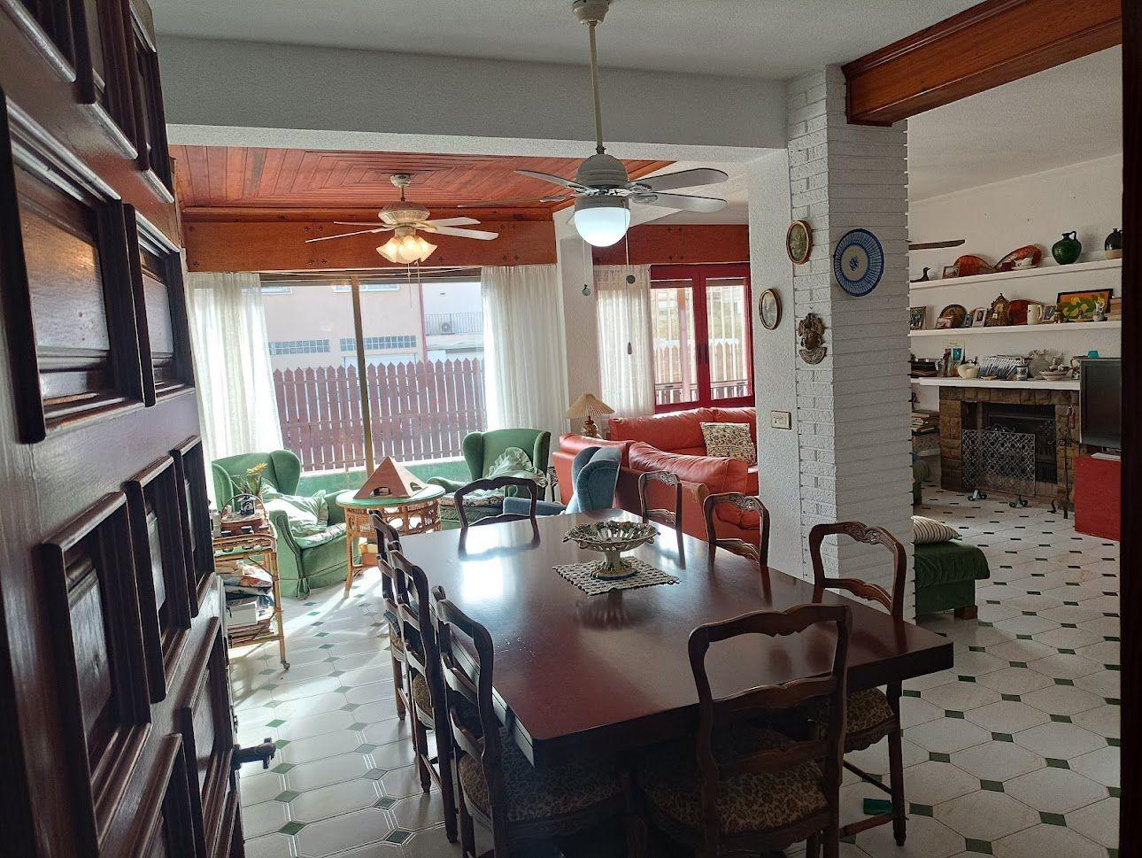 Garden in villa for sale in Orihuela Costa