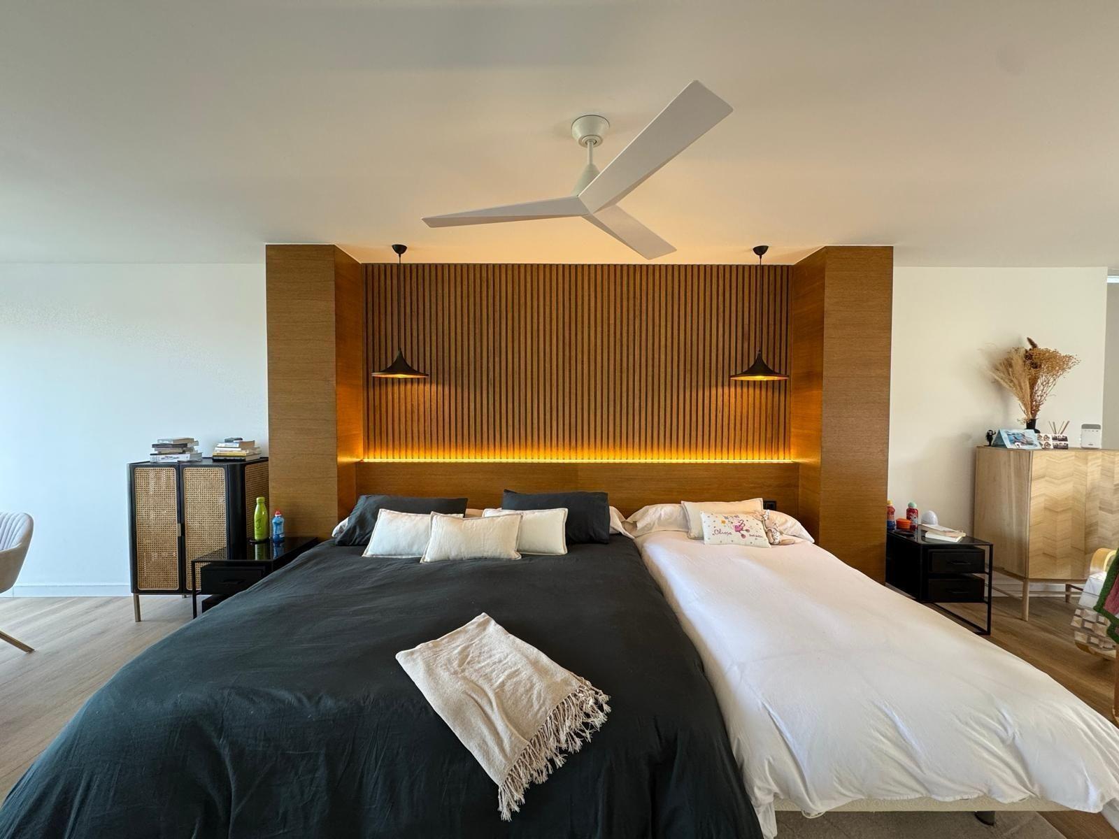 Bedroom in villa for sale in Orihuela Costa