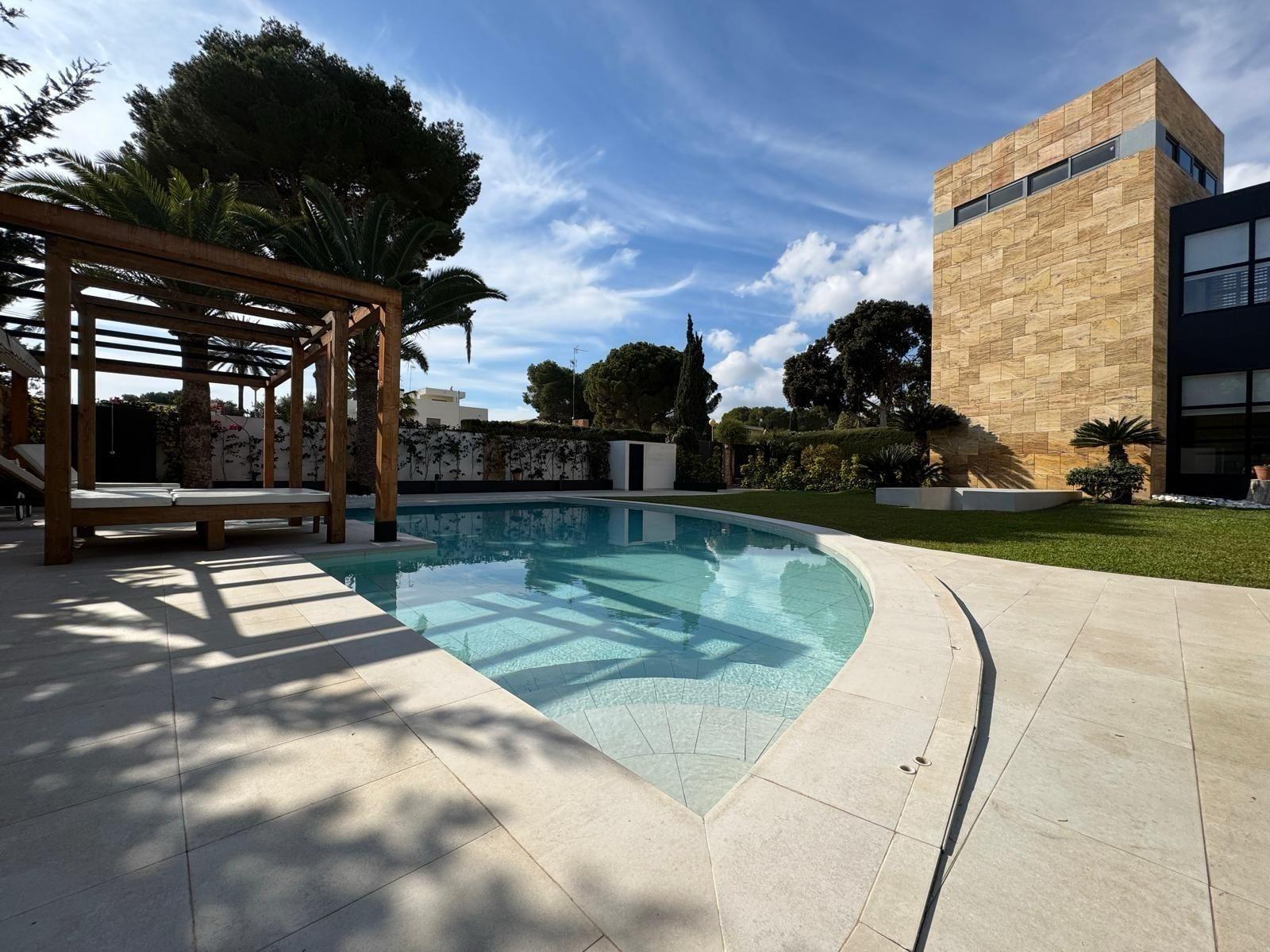 Exclusive luxury villa for sale
