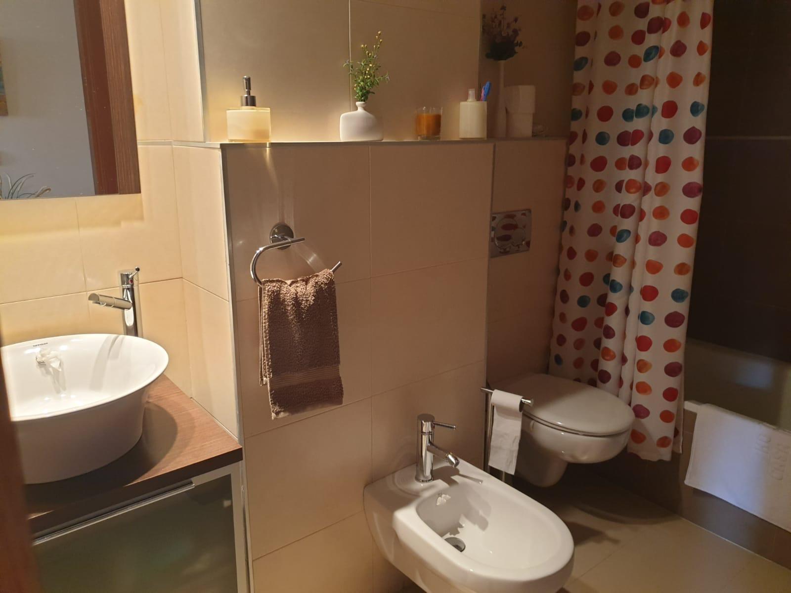 Bedroom in apartment for sale in Torrevieja