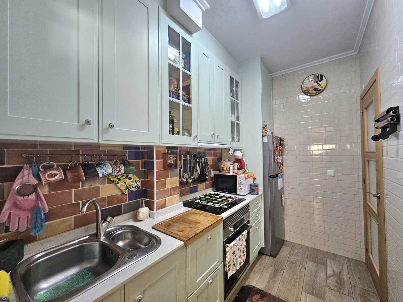 Bedroom in villa for sale in Torrevieja