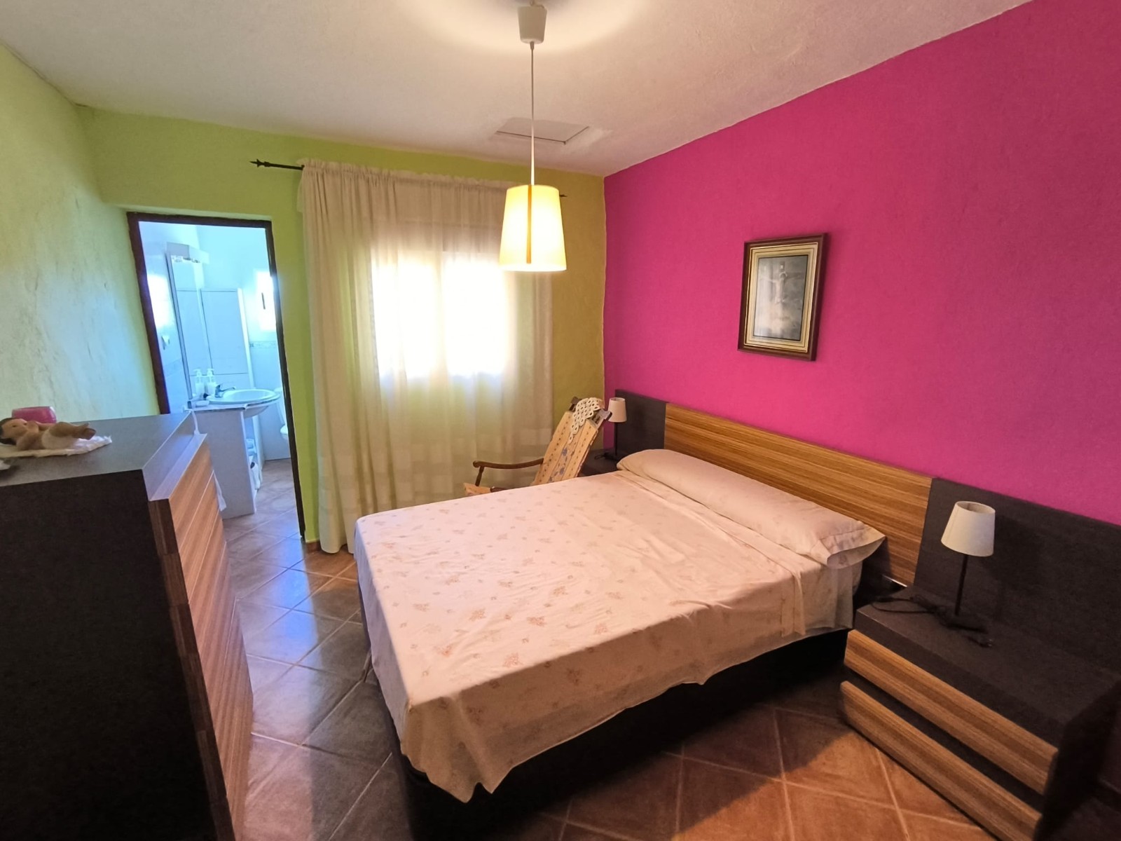 Bedroom in villa for sale in Yecla