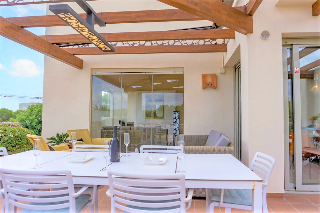 Master bedroom in villa for sale in Las Colinas Golf