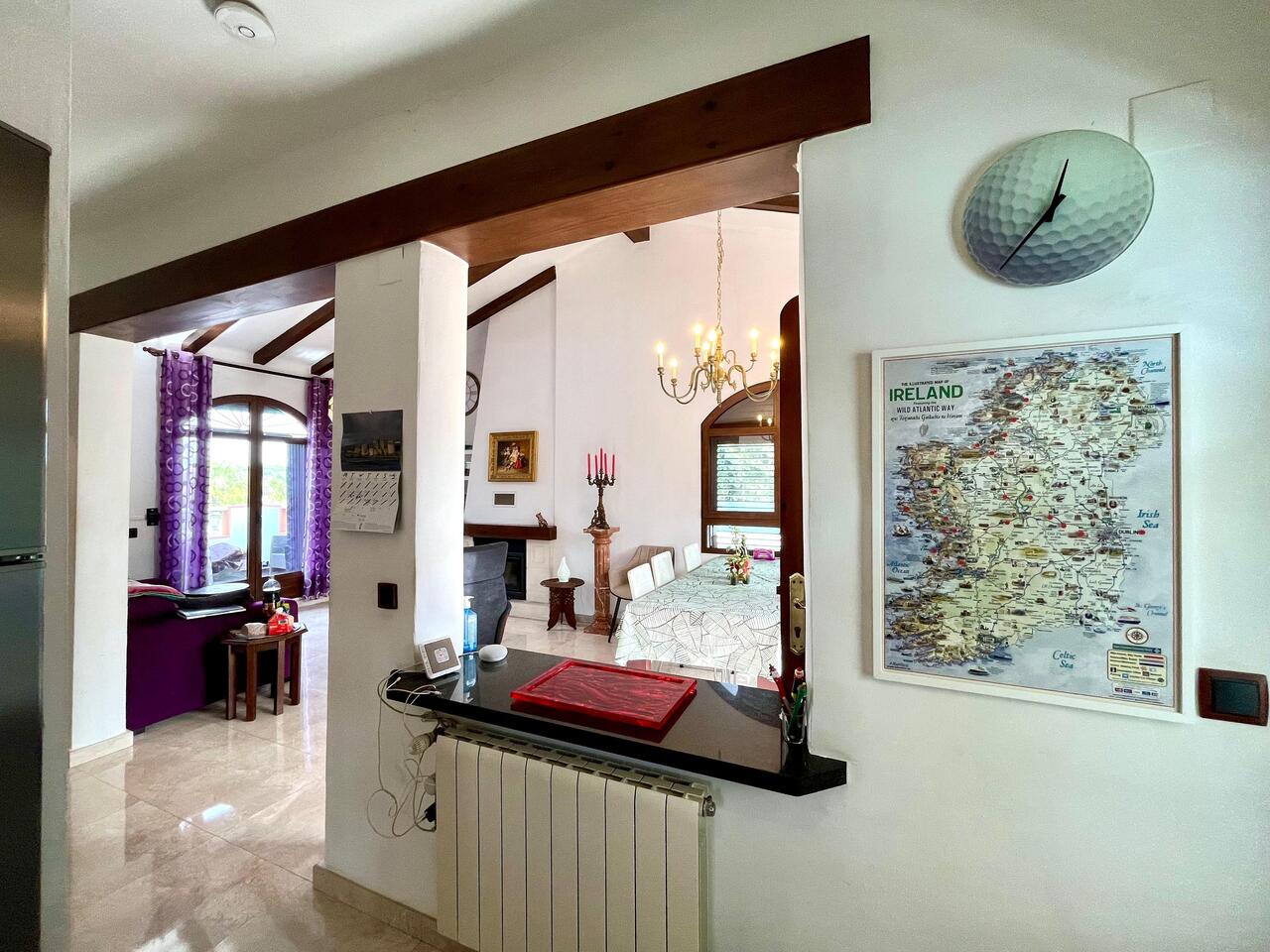 Dining area in villa for sale in Villamartin