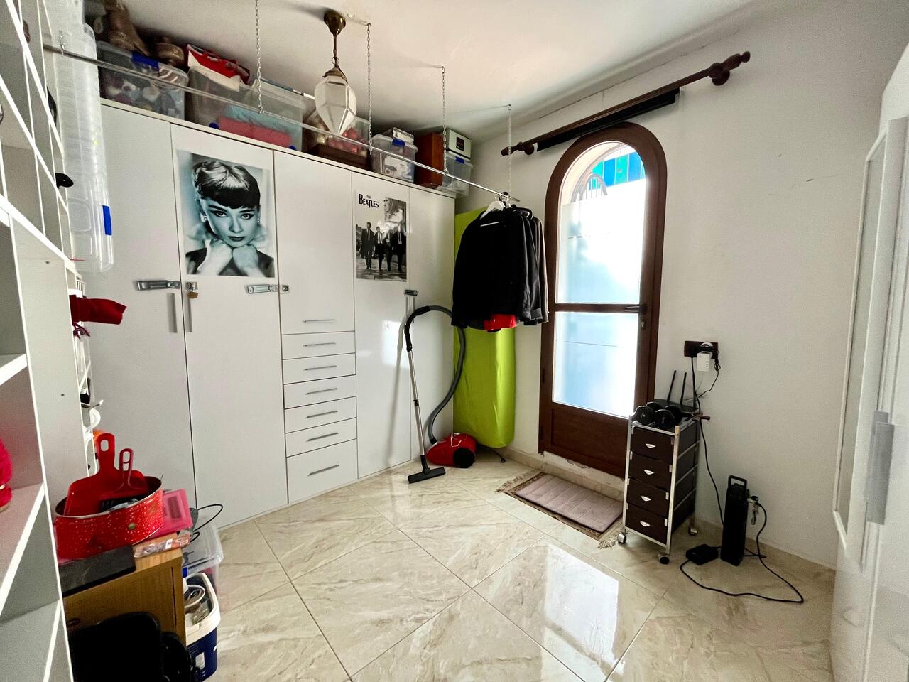 Pool area in villa for sale in Villamartin
