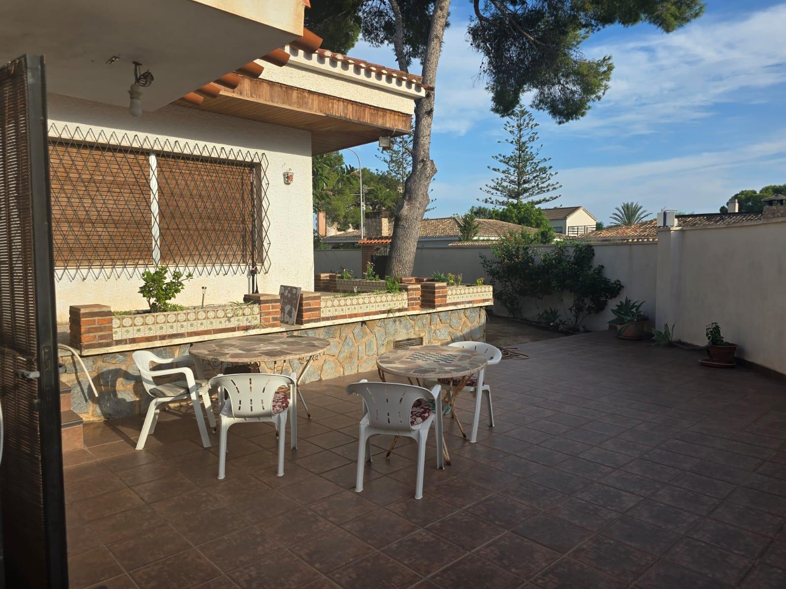 Exterior view in villa for sale in Orihuela Costa