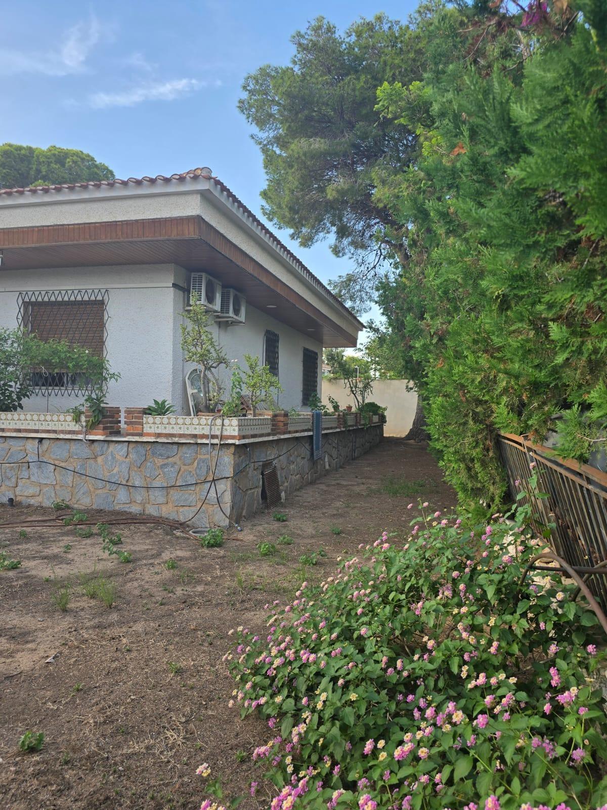 Bedrooms: 7, Bathrooms: 4, Villa in Orihuela Costa, Alicante, Spain