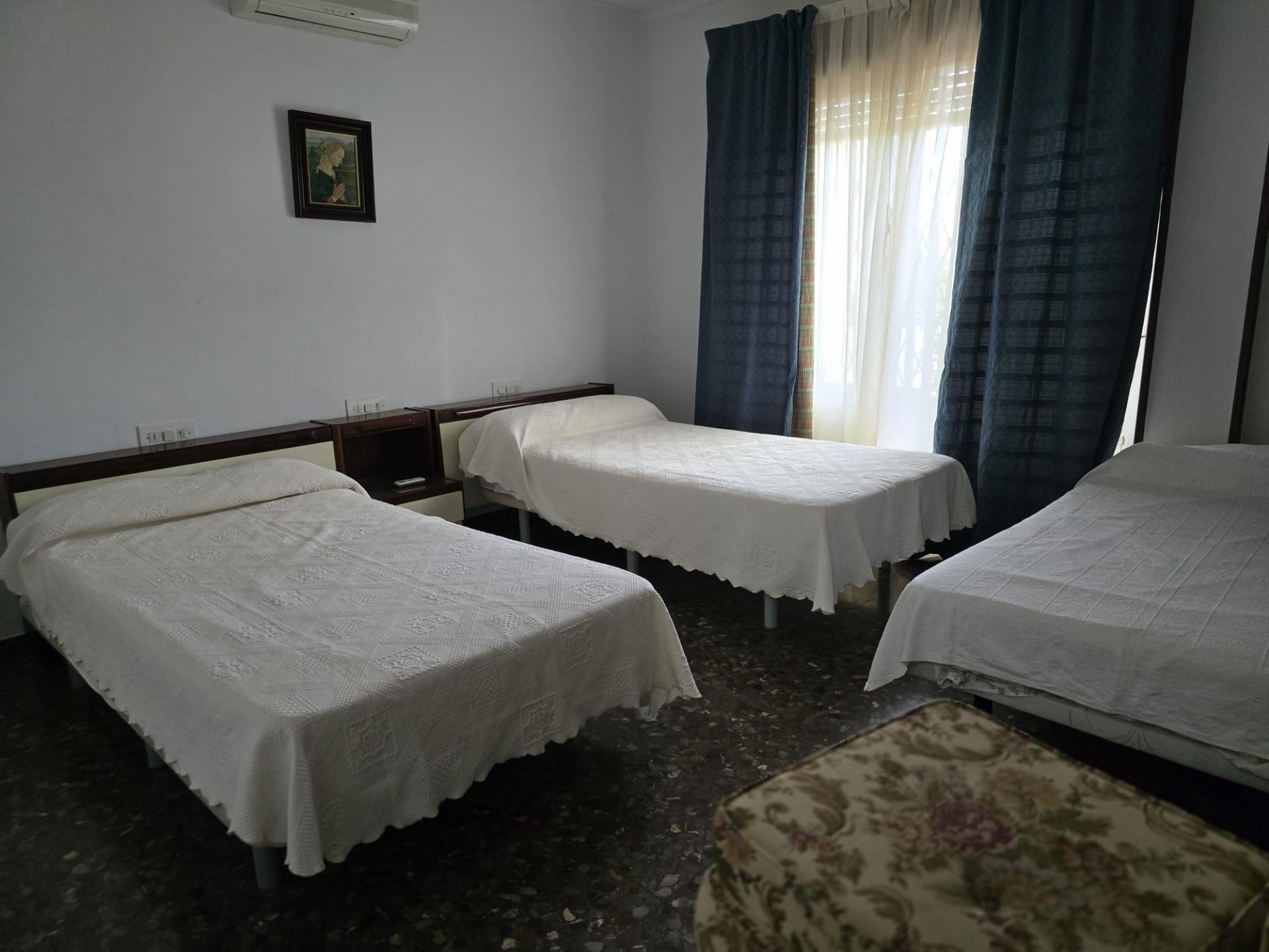 Bathroom in villa for sale in Orihuela Costa