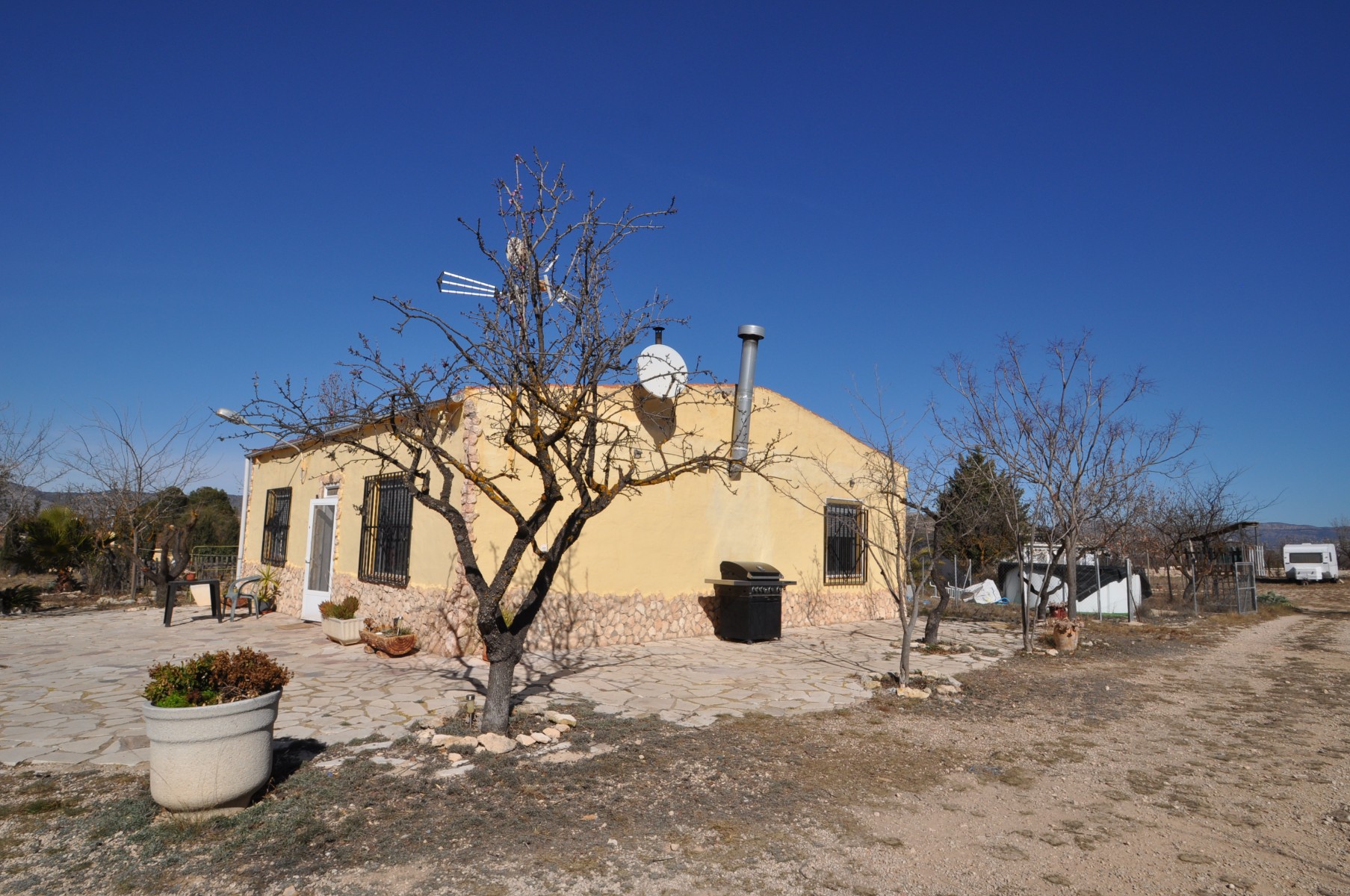 Bedroom in villa for sale in Salinas