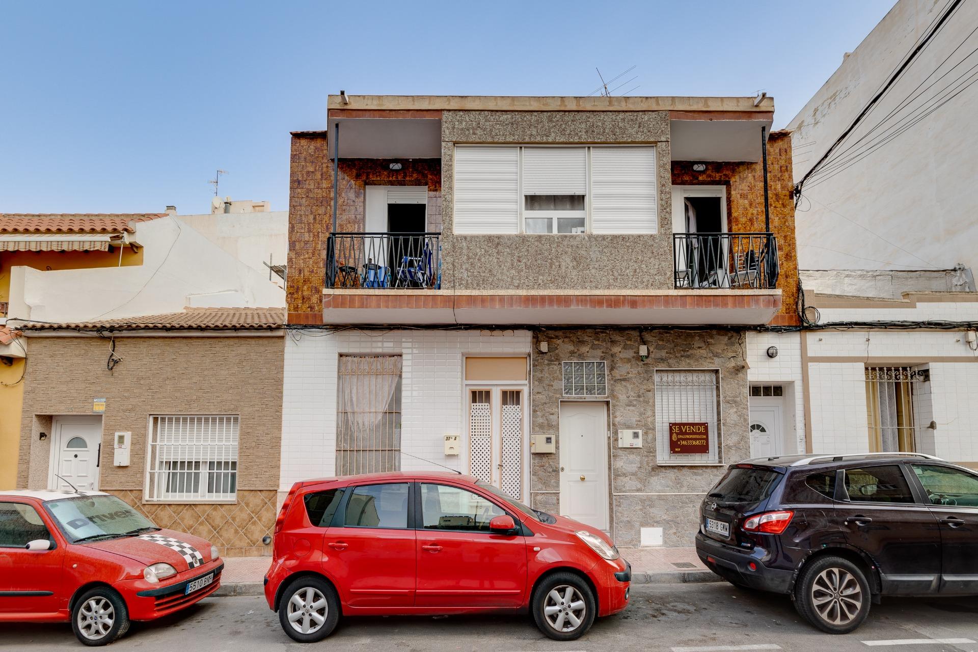 Bedrooms: 3, Bathrooms: 2, Apartment in Torrevieja, Alicante, Spain