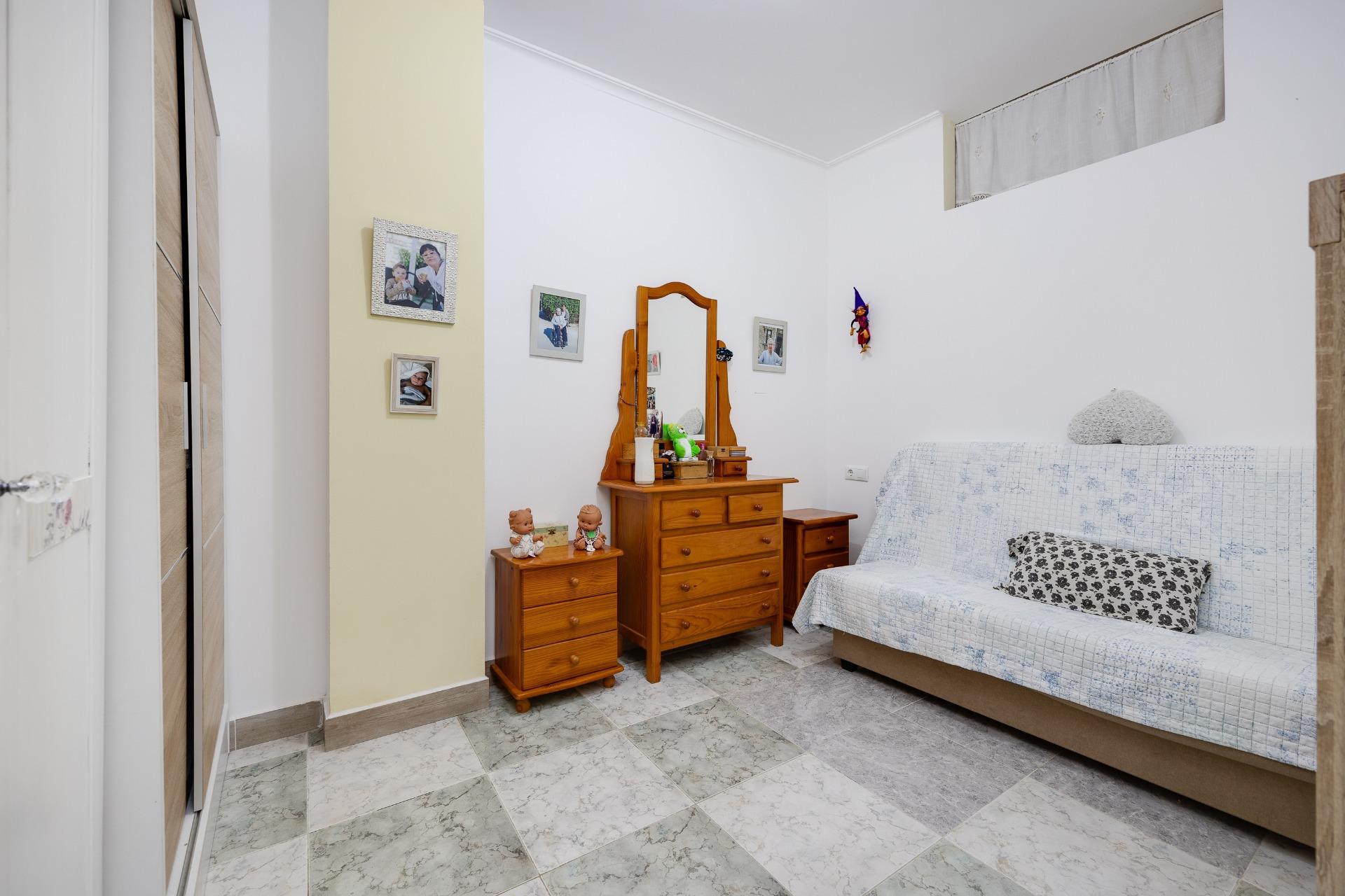 Terrace in apartment for sale in Torrevieja