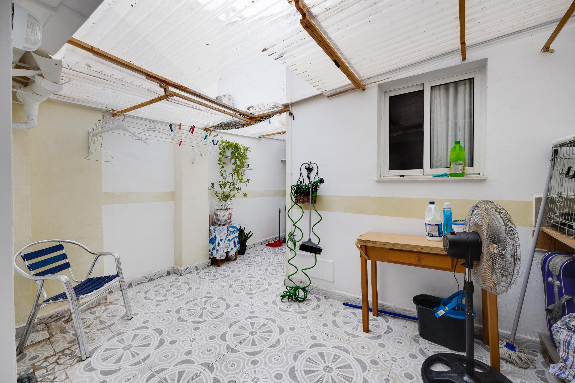 Kitchen in apartment for sale in Torrevieja