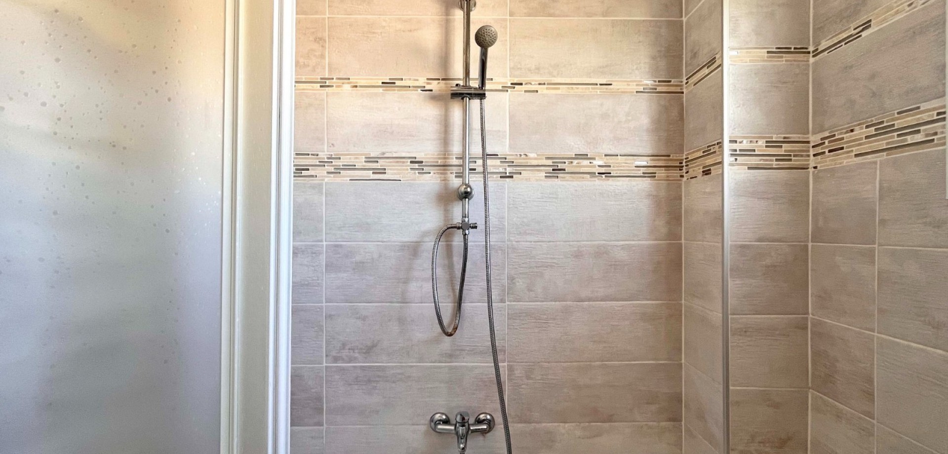 Kitchen in villa for sale in Orihuela Costa