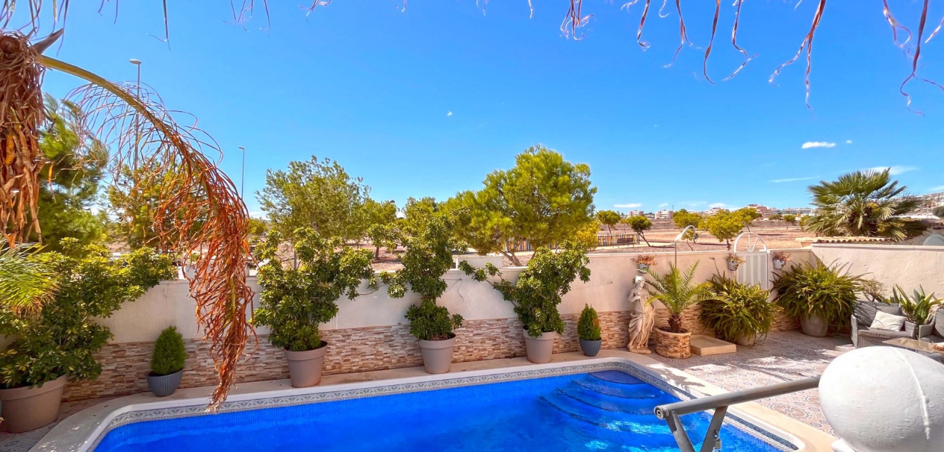 Terrace in villa for sale in Orihuela Costa
