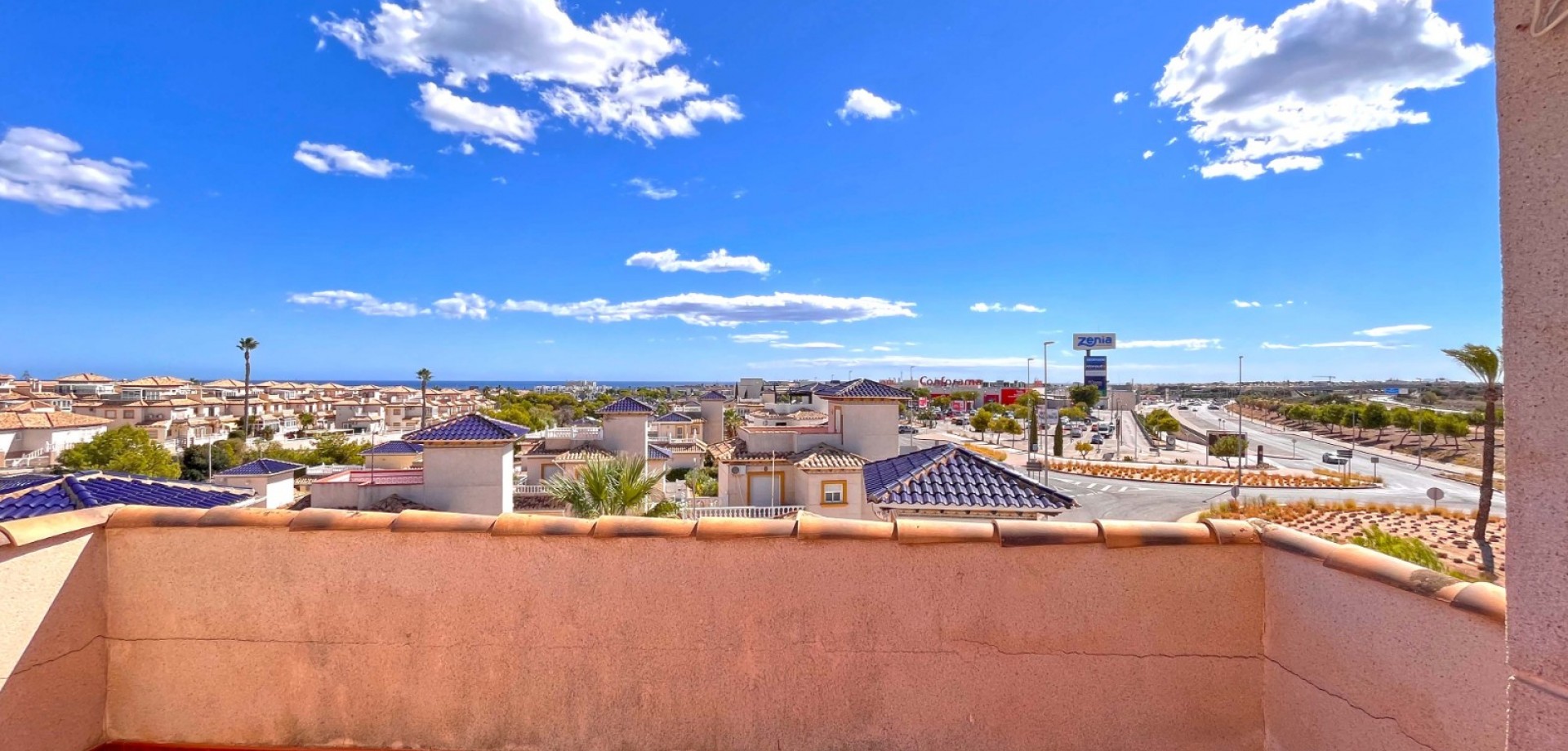 Terrace in villa for sale in Orihuela Costa
