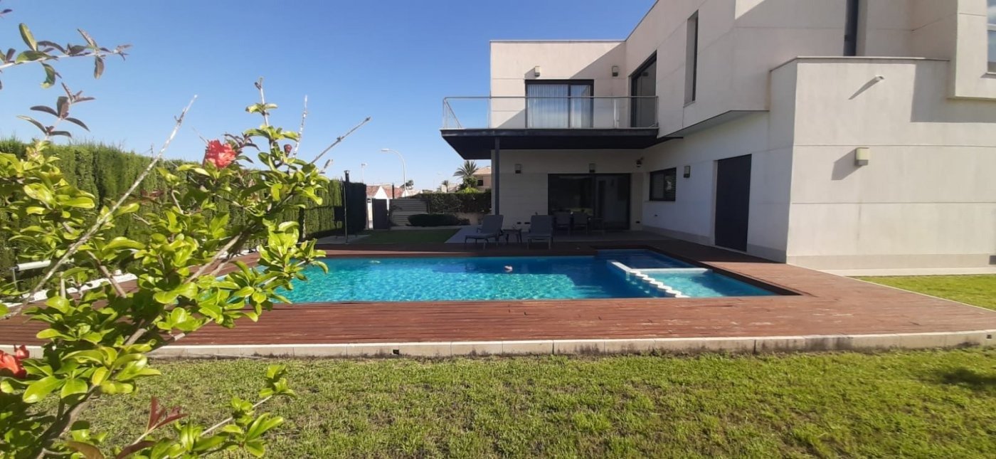 Exterior view in villa for sale in San Javier