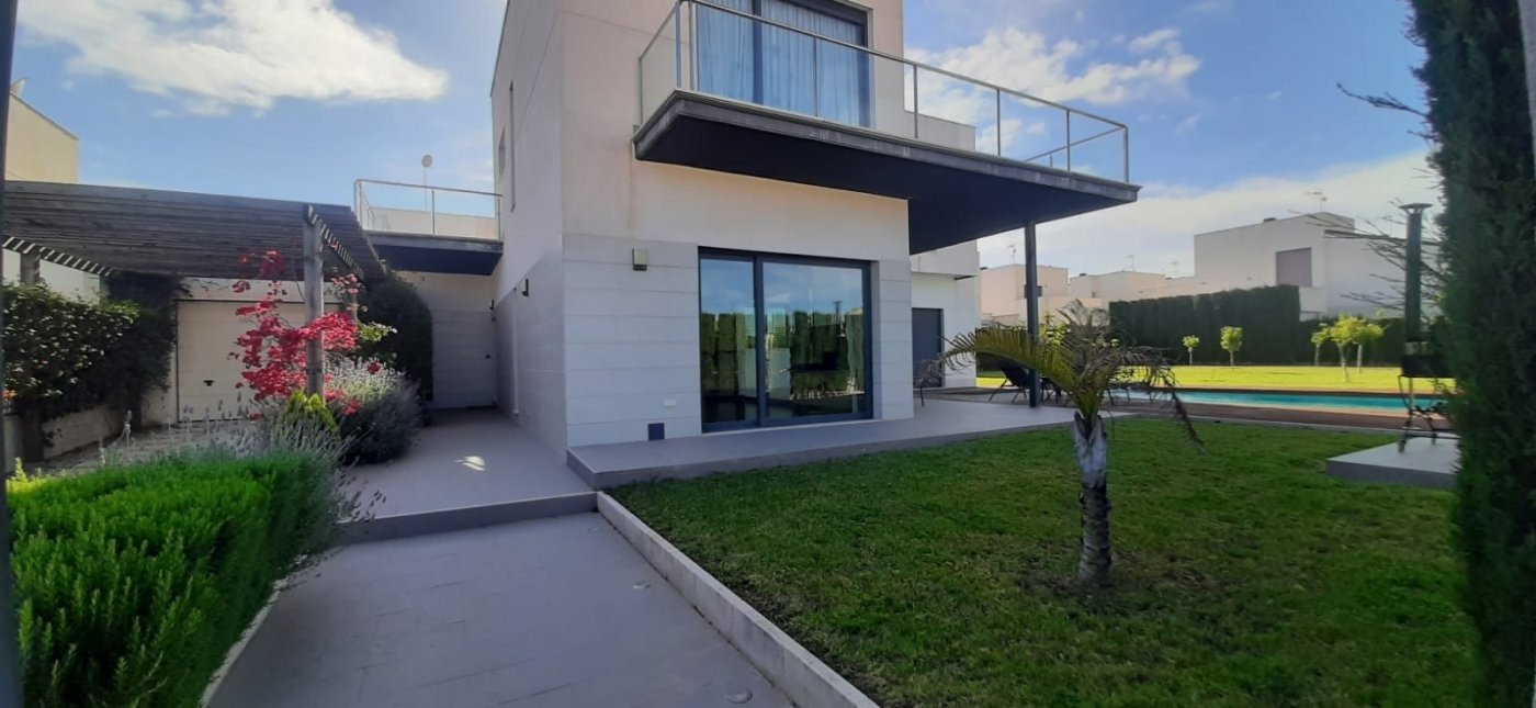 Kitchen in villa for sale in San Javier