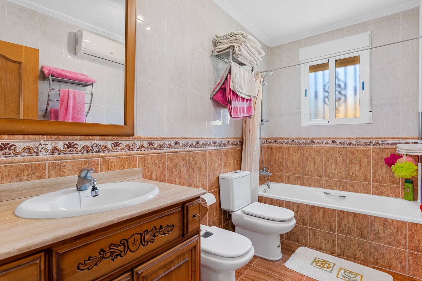 Bathroom in villa for sale in Jacarilla