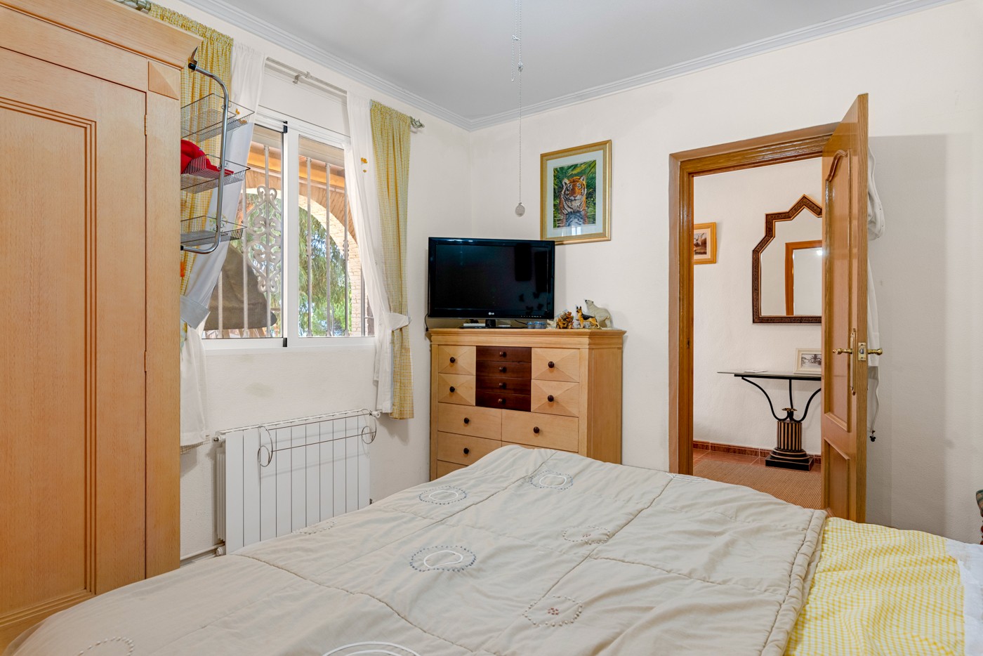 Garden in villa for sale in Jacarilla
