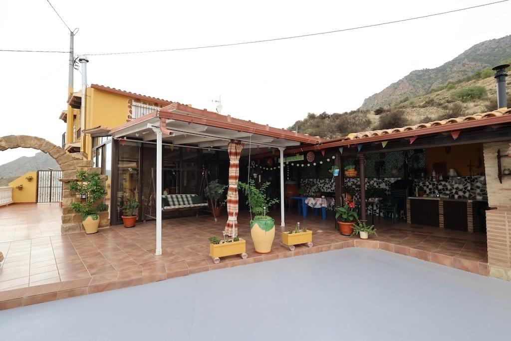 Exterior view in villa for sale in Fortuna