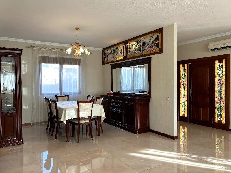 Terrace in villa for sale in Ciudad Quesada