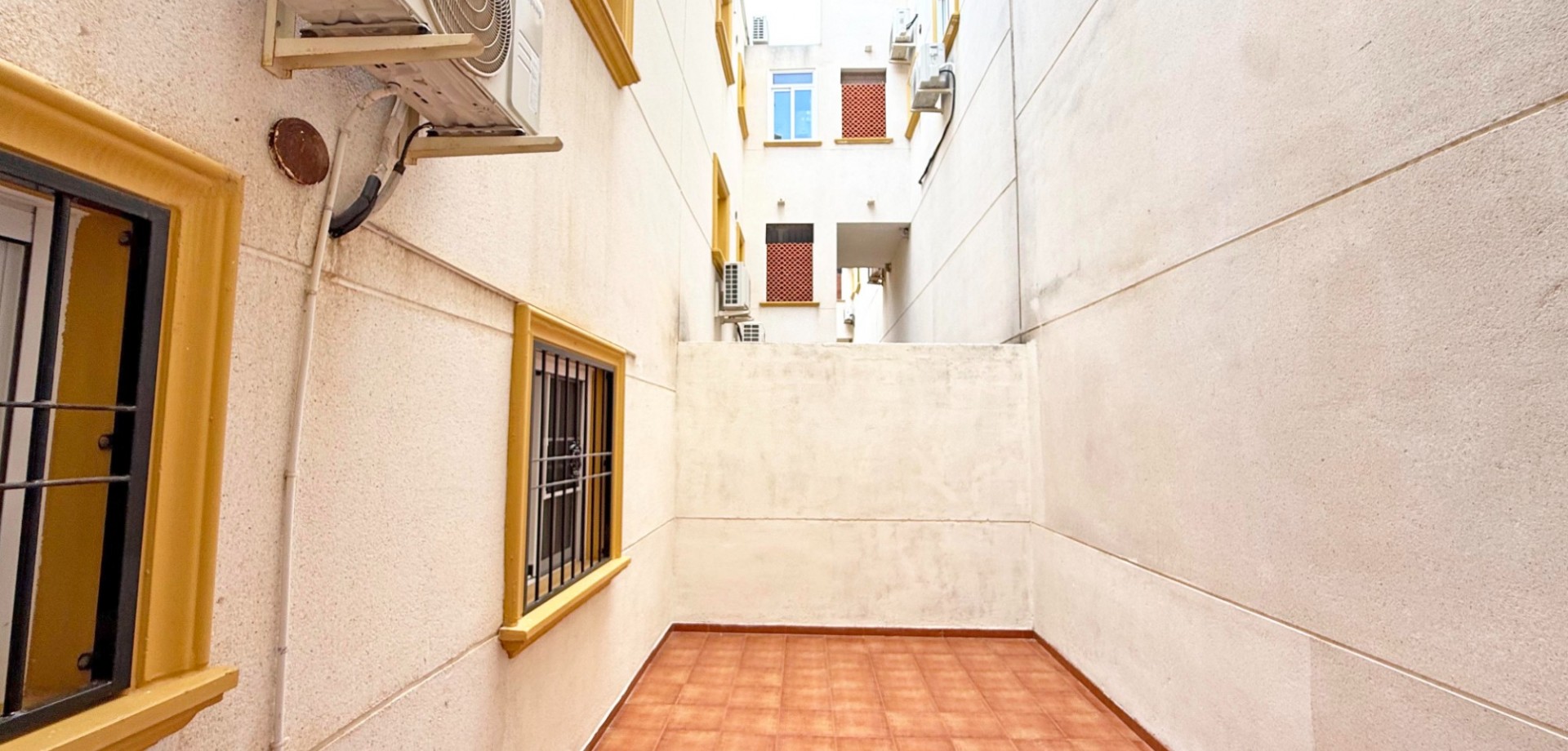 Garden in apartment for sale in Orihuela Costa