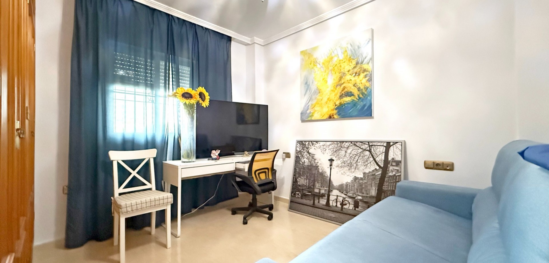 Living room in apartment for sale in Orihuela Costa