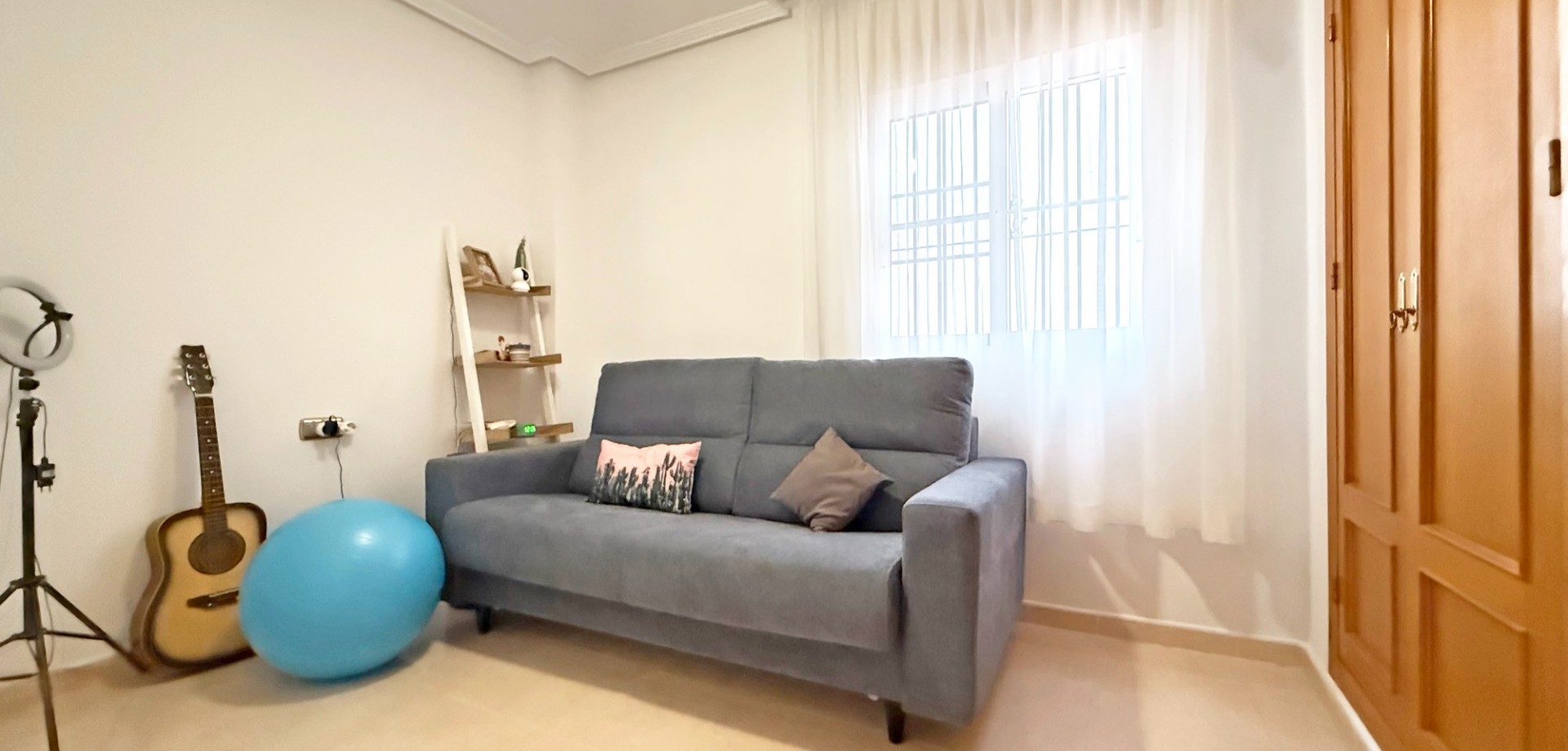 Garden in apartment for sale in Orihuela Costa