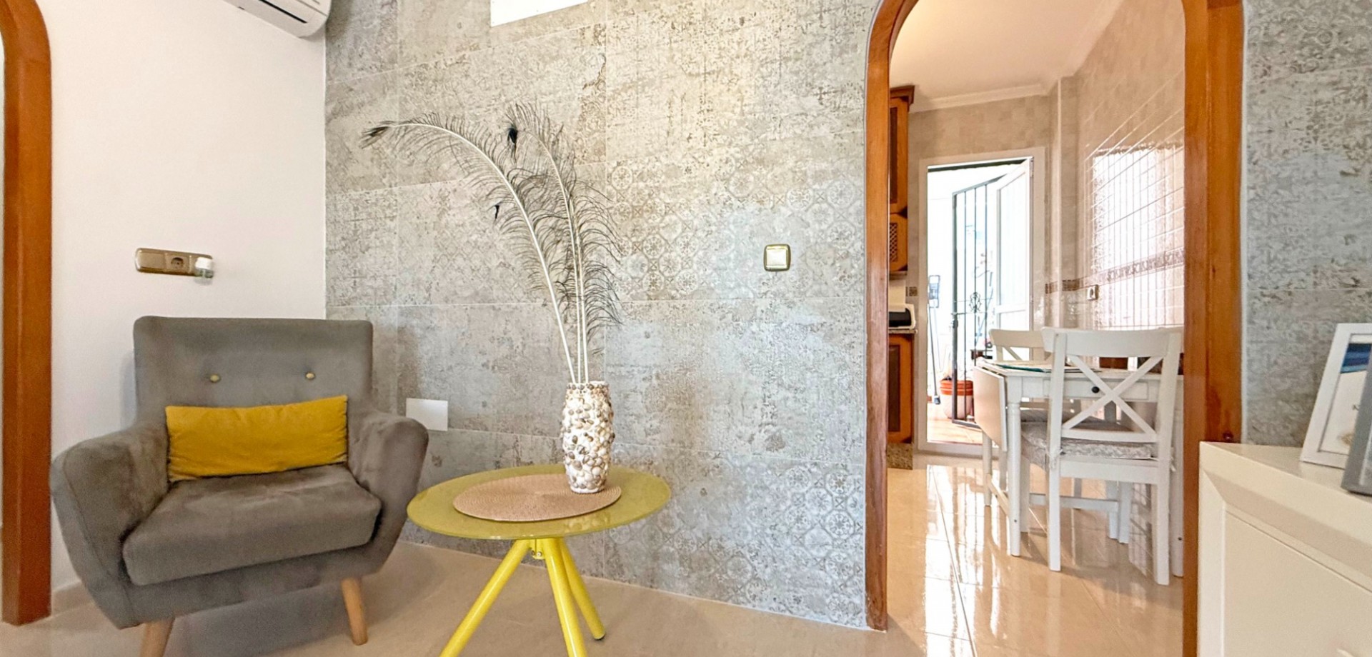 Bedroom in apartment for sale in Orihuela Costa