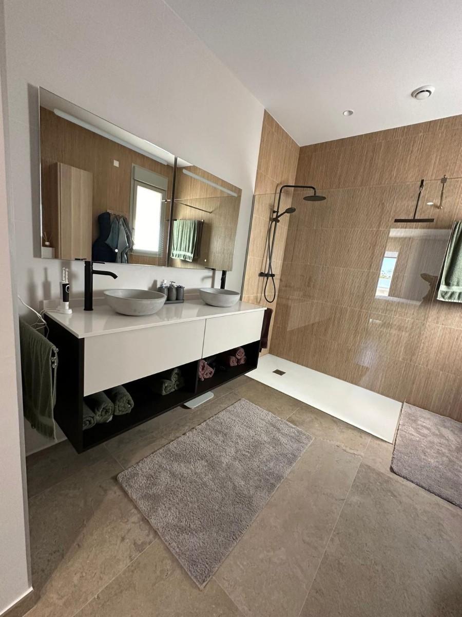 Terrace in villa for sale in Benijofar