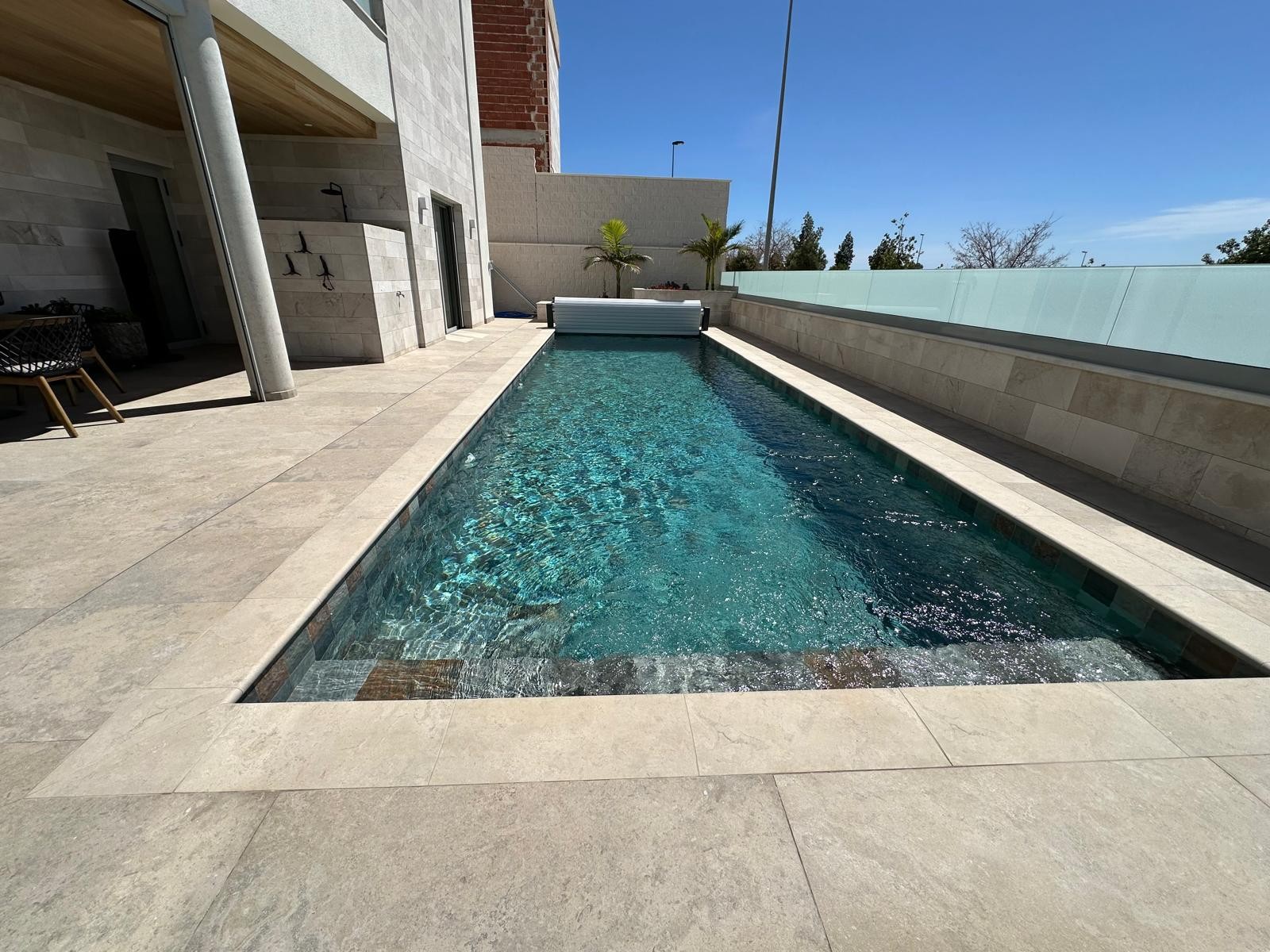 Pool area in villa for sale in Benijofar