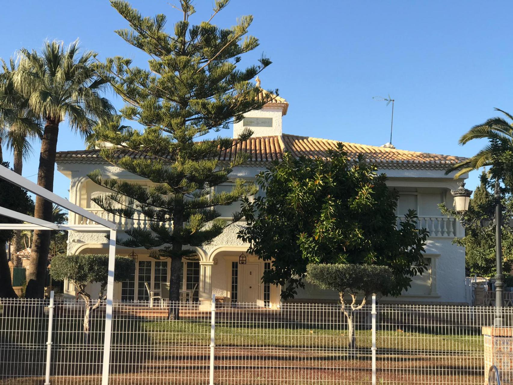 Welcome to your own mansion by the sea in Cabo Roig