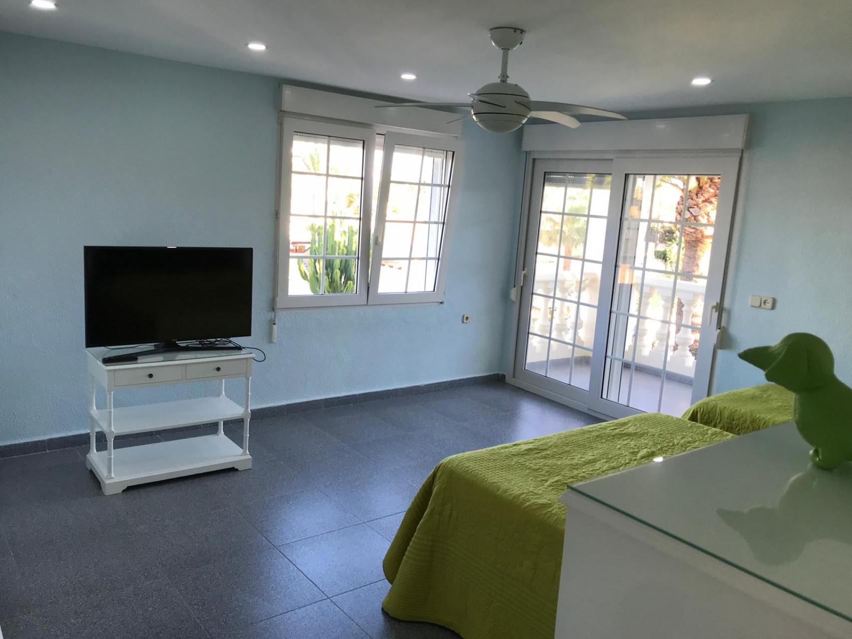 Dining area in villa for sale in Orihuela Costa