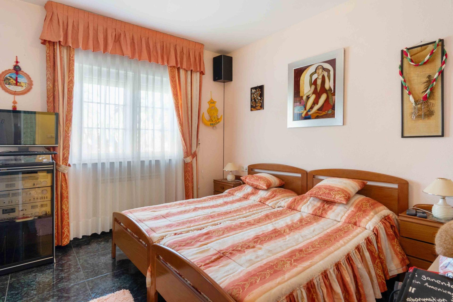 Living room in villa for sale in Cabo Roig