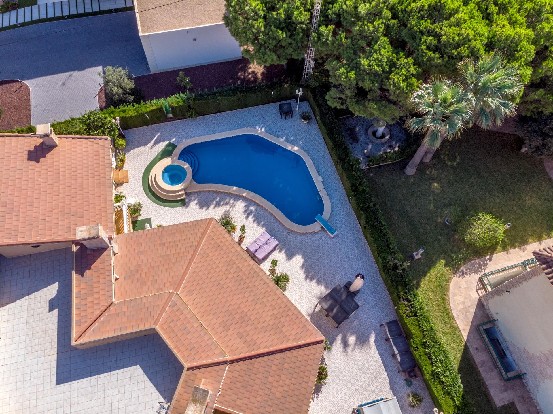Terrace in villa for sale in Cabo Roig