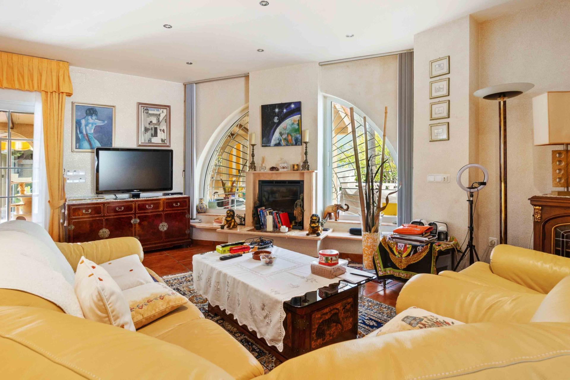 Pool area in villa for sale in Cabo Roig